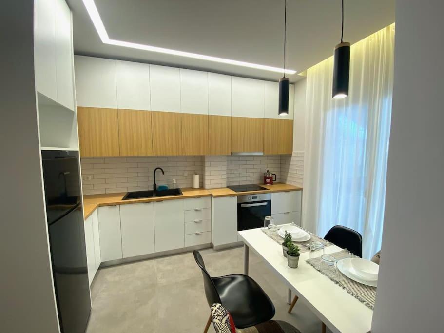 Piraeus Apartment For Rent Exteriör bild